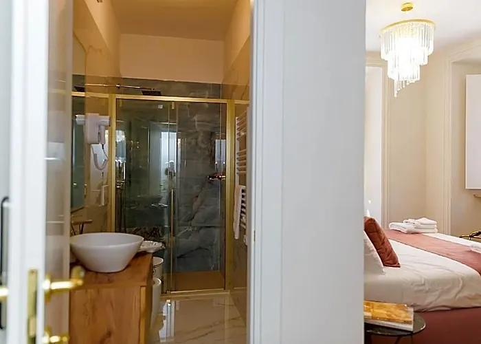 Golden Palace Luxury 4*