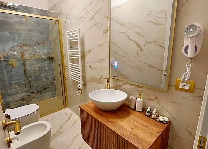 Konukevi Golden Palace Luxury Roma